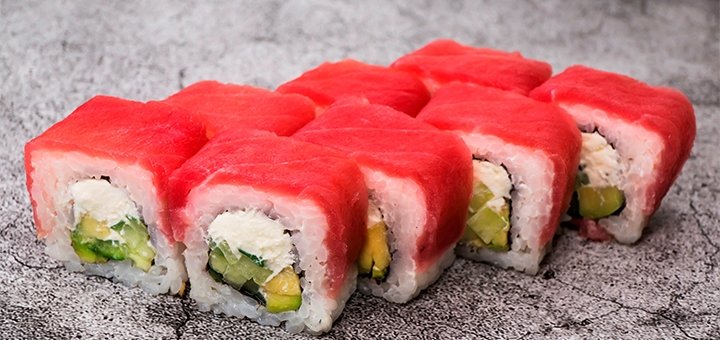 Sushi Point: Savor the Traditional and Modern Flavors of the East