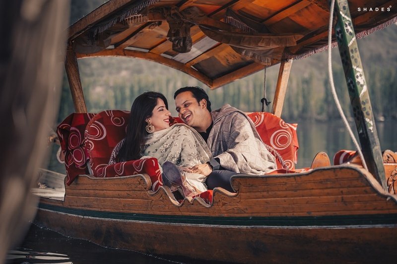 Kashmir Honeymoon Tour Packages: Makes Memory to hold Forever