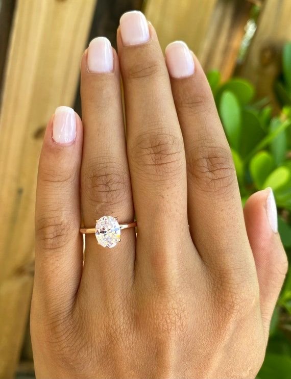 Pure Romance: The Understated Luxury of Oval Engagement Rings