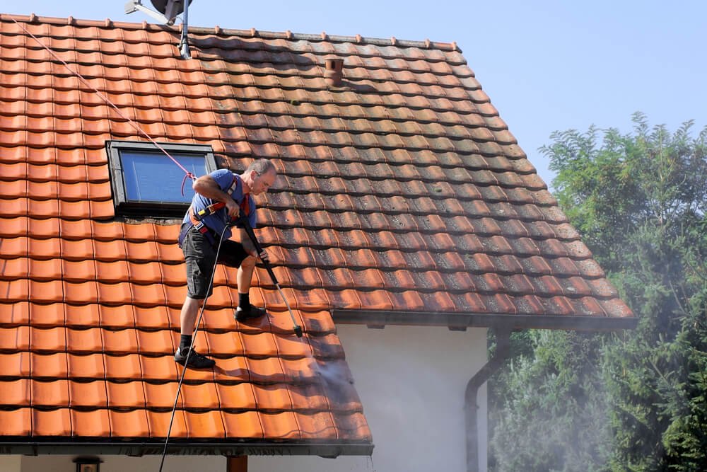 Roof Cleaning Greeley, CO