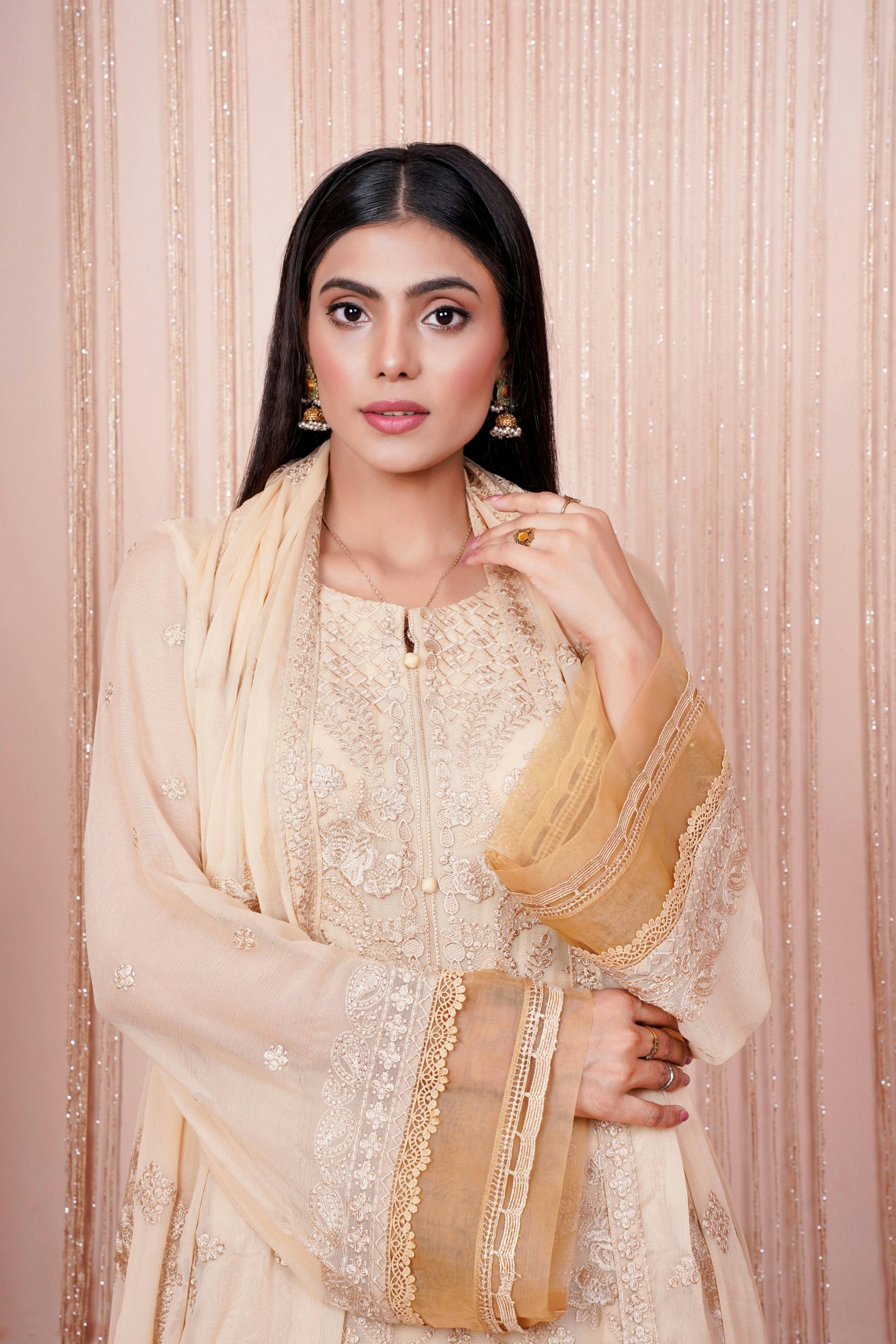 Casual Pakistani Clothes That Redefine Everyday Fashion