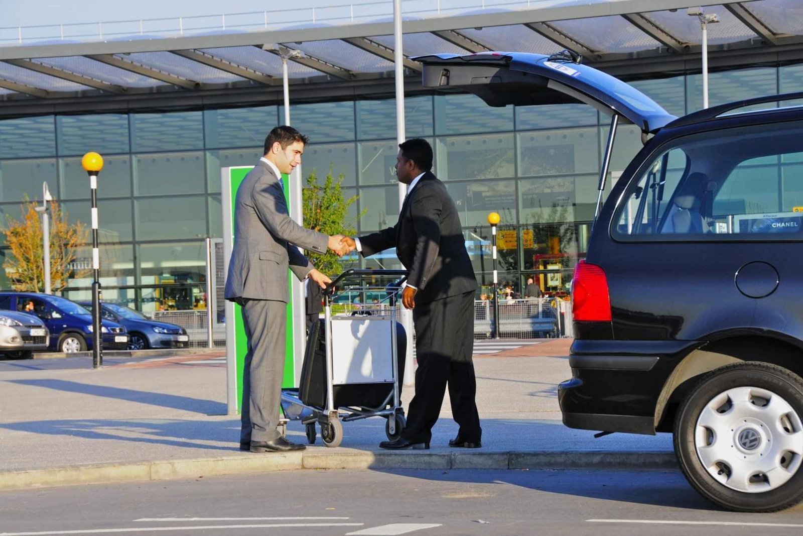 Heathrow Airport Taxi Service: Reliable London Cab Options