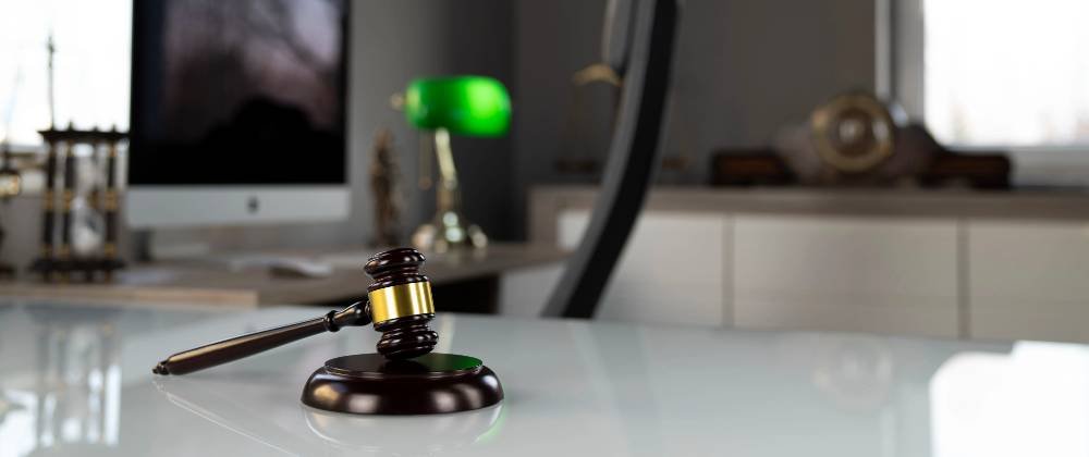 Nadelen van procederen bij ontslag voor werknemers en werkgevers.