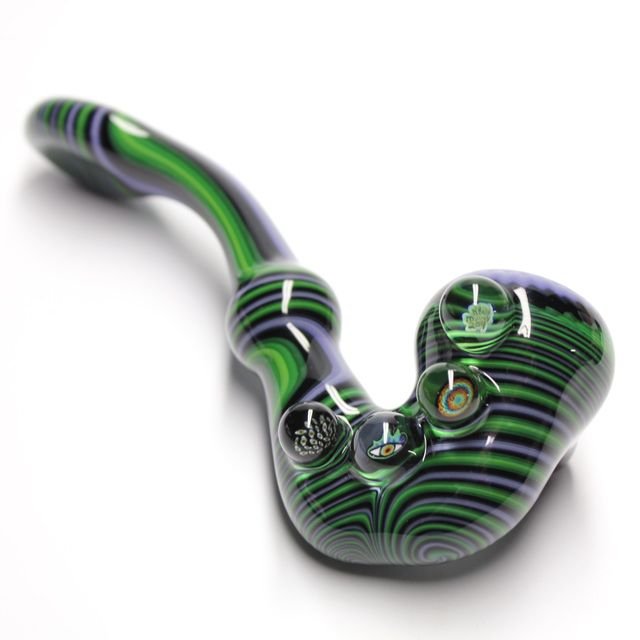 Experience Classic Vibes with a Handcrafted Glass Sherlock Pipe