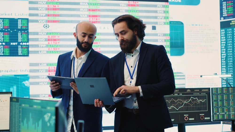 Unlocking Financial Opportunities Through Options Trading in Dubai/UAE: A Complete Guide
